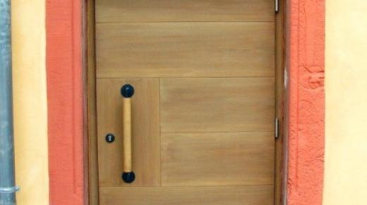 Holztür