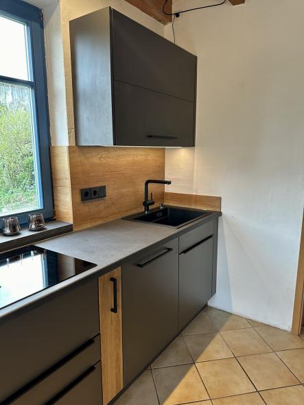 Küche Spüle und Schrank